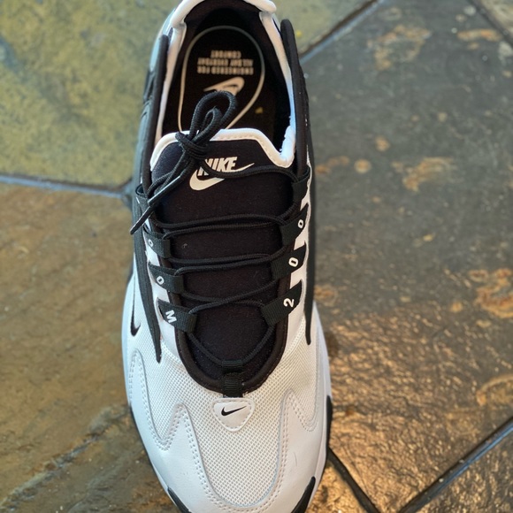 WMNS Nike Zoom 2K - Picture 3 of 4